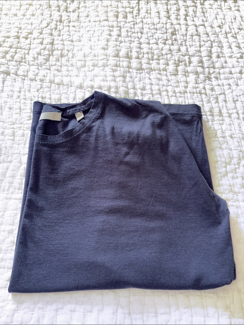 Vince. Women’s Long-Sleeve Crew Neck Shirt - Navy Blue EUC S - Picture 8 of 8